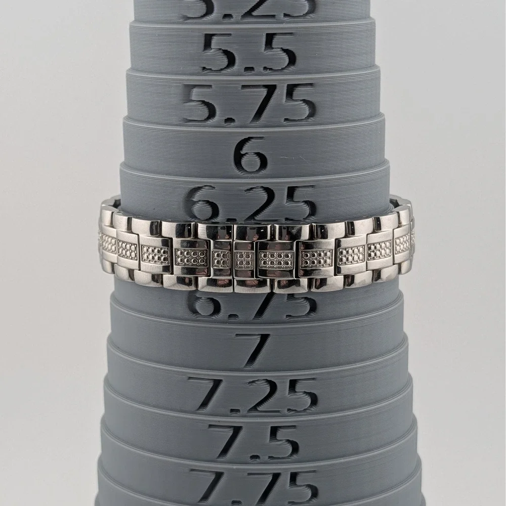 Bulova 96L116 Swarovski Crystal Mother of Pearl Women's‎ Watch 30mm 6.5